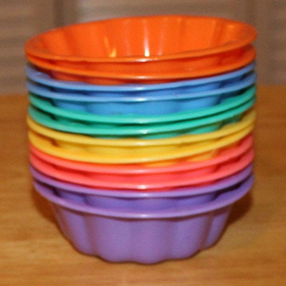 Vintage Plastic Jelly Molds - 12 pc - Picture 1 of 3